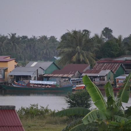 Kampot Manor 호텔 외부 사진
