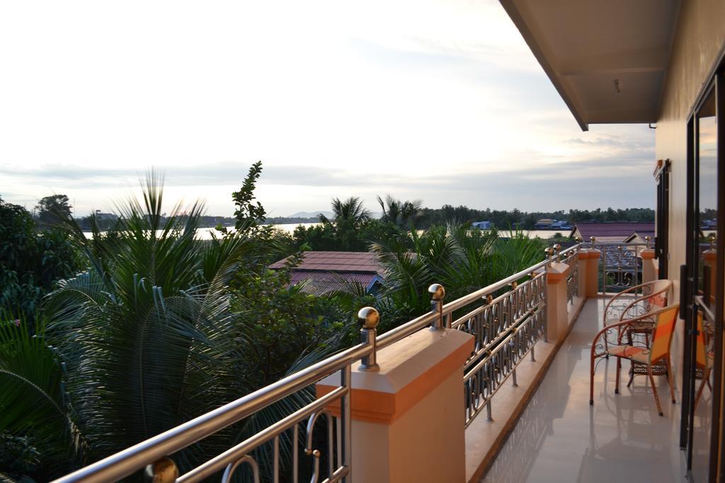 Kampot Manor 호텔 외부 사진