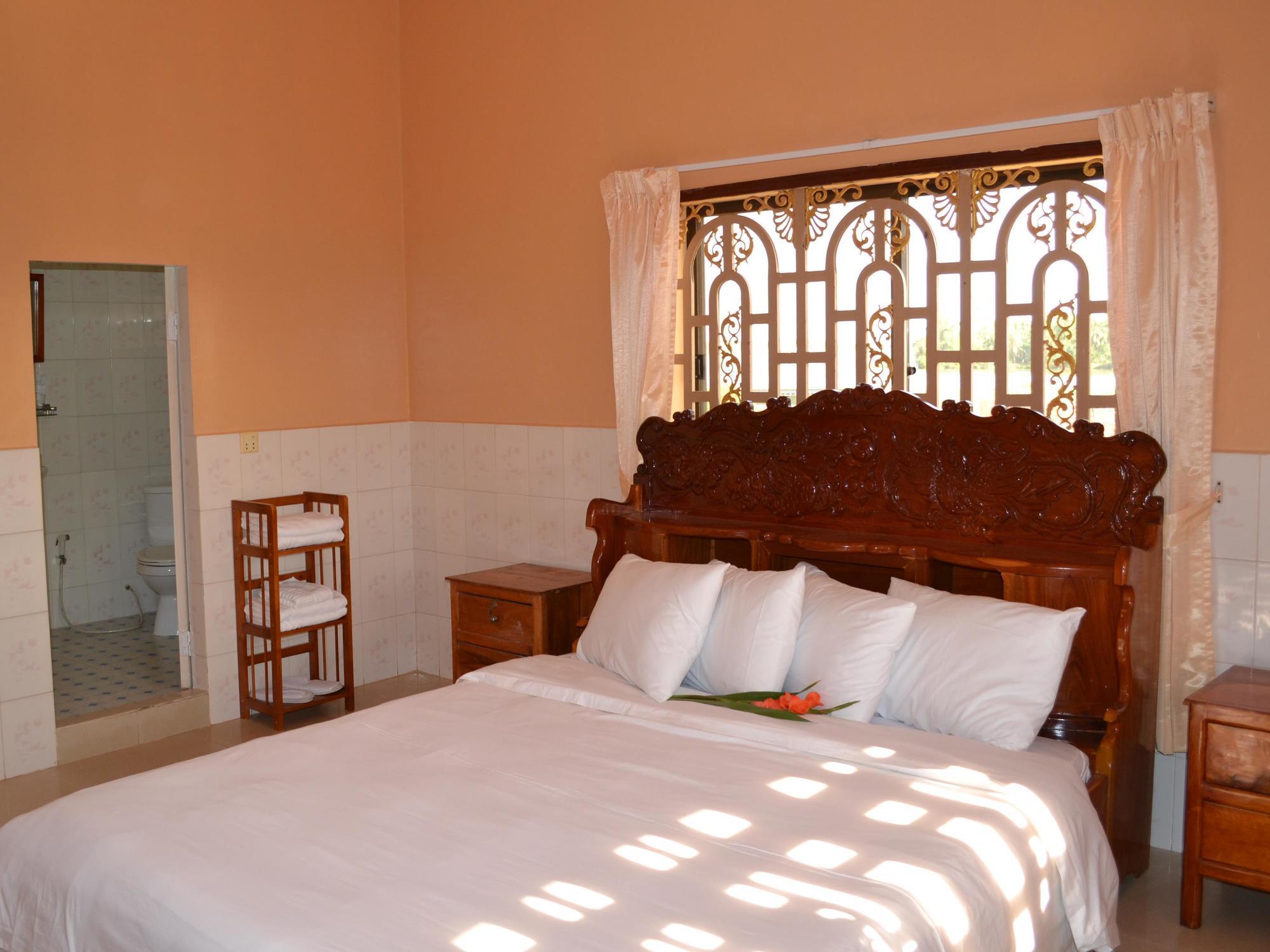 Kampot Manor 호텔 외부 사진